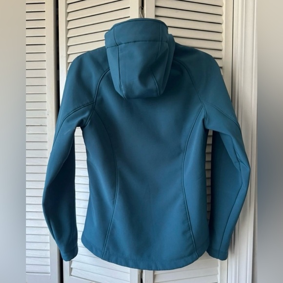 Women's Coat - Picture 3 of 5